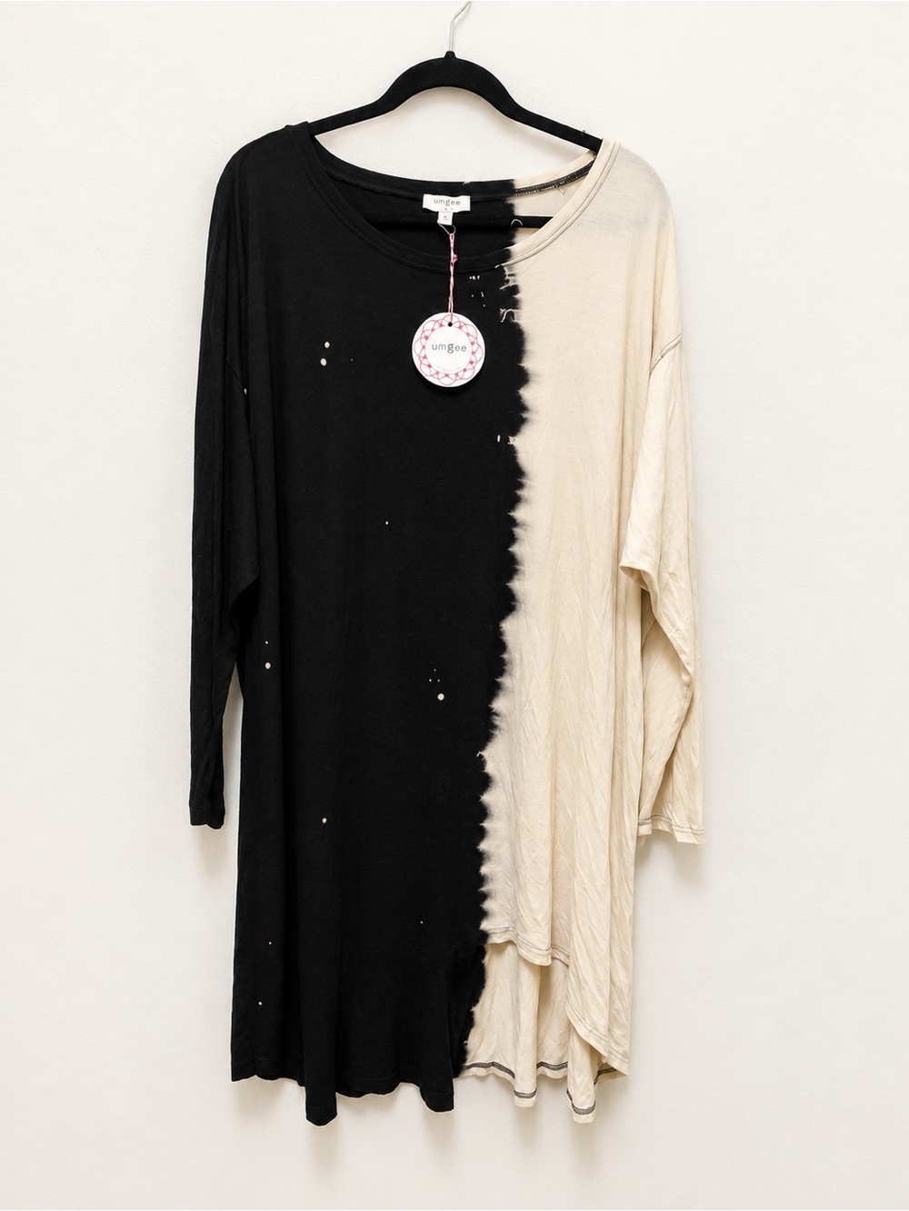 Umgee Two-Tone Black & Cream Split-Front Long Sleeve Tunic